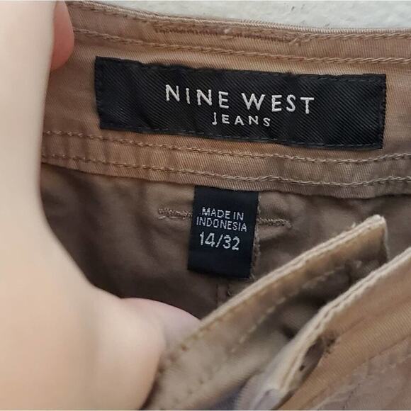 Nine West Brown tie leg high rise capri pants plus size 14 - Picture 4 of 6